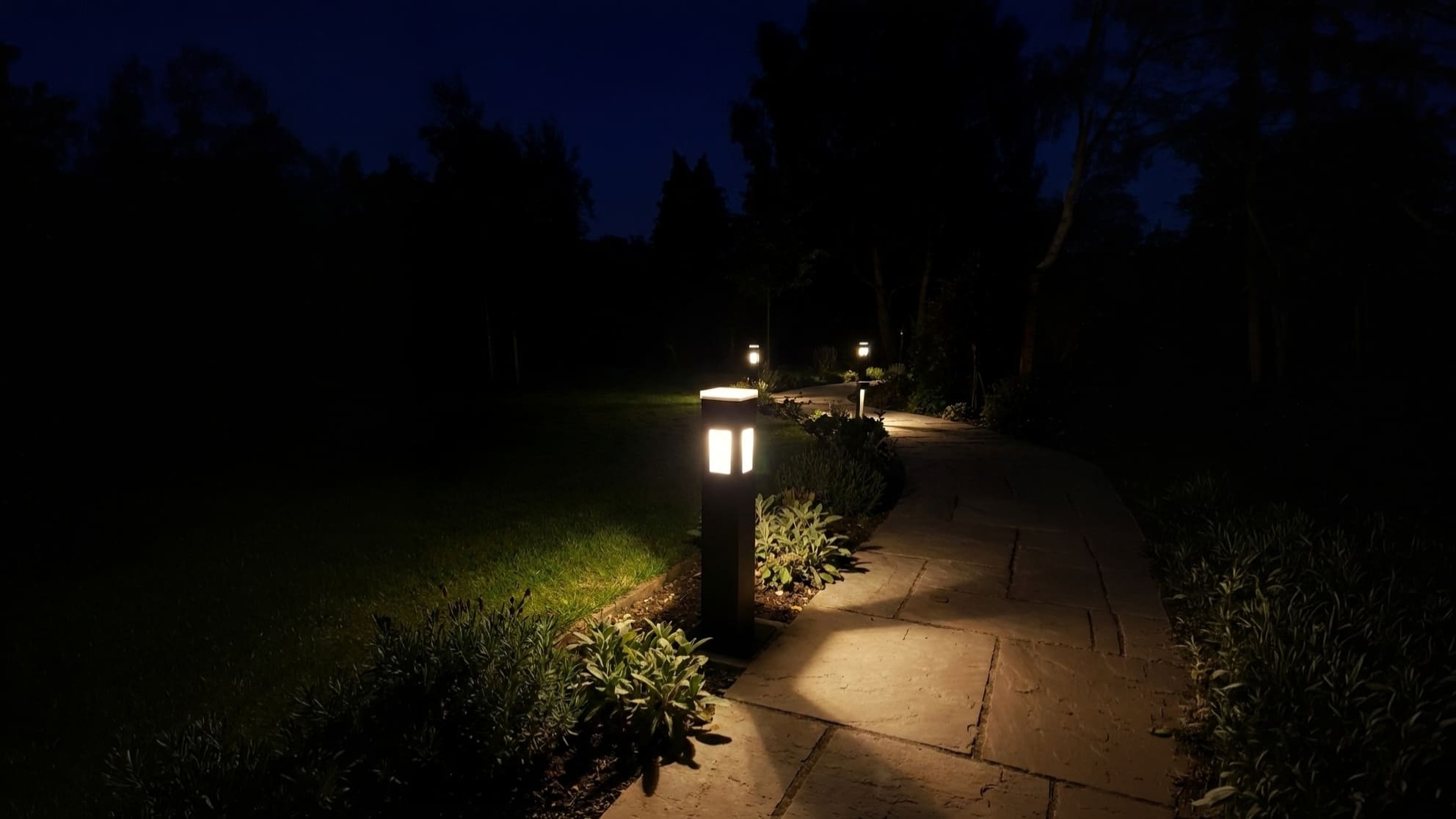 Bollard Light, Square